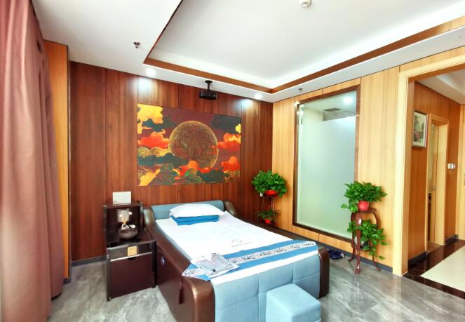 周末我去了深圳这家男士会所，体验生活的享受