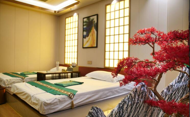 周末我去了深圳这家男士会所，体验生活的享受