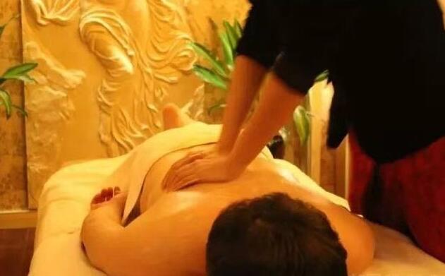 深圳悦心瑜伽减压馆