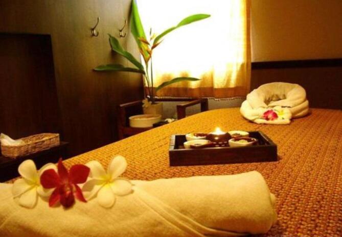 深圳悦心瑜伽减压馆