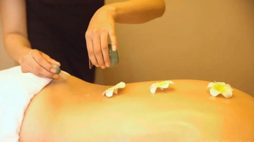 深圳悦心瑜伽减压馆